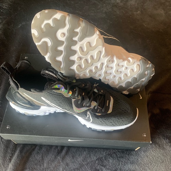 WOMEN’S NIKE NSW REACT VISION ESS size:10.5!! great condition!! Original box!! - Picture 5 of 5